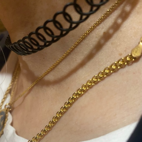 Black Choker Necklace - Picture 2 of 3